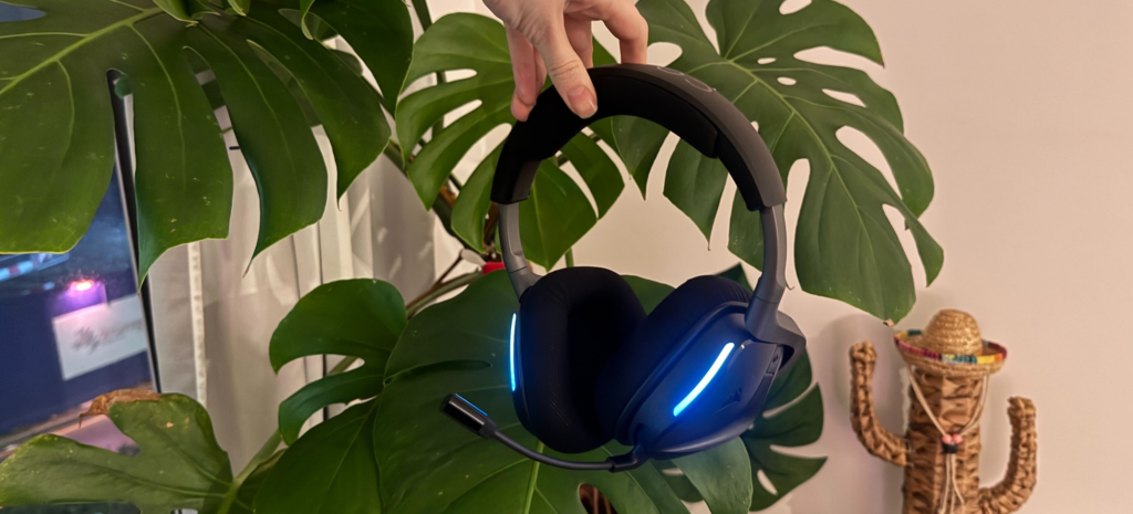 Corsair Void v2 MAX Wireless review: a stellar mid-range headset boosted with simultaneous dual connectivity