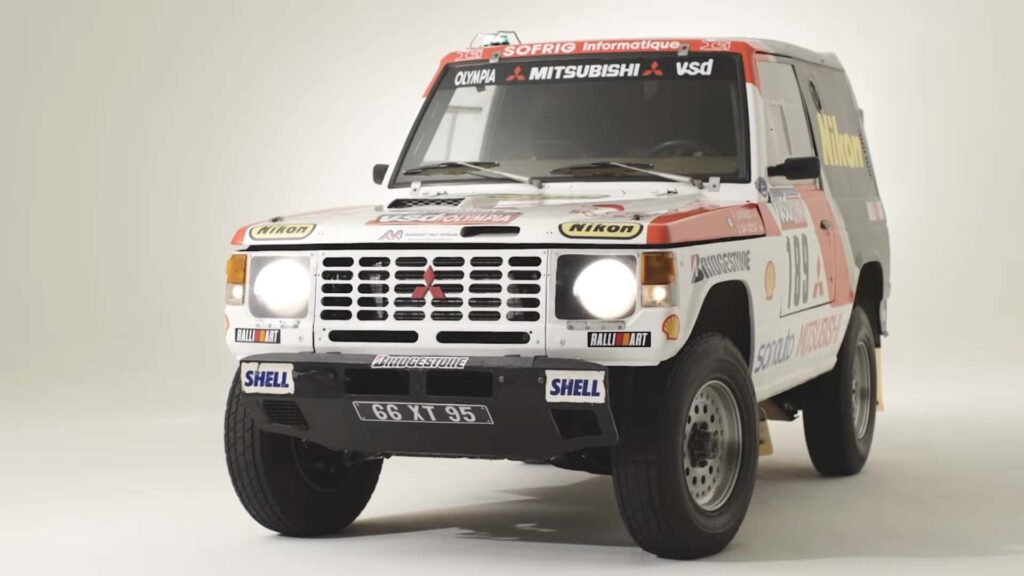 The First Dakar-Winning Mitsubishi Pajero Gets the Restoration It Deserves: Video The First Dakar-Winning Mitsubishi Pajero Gets the Restoration It Deserves: Video