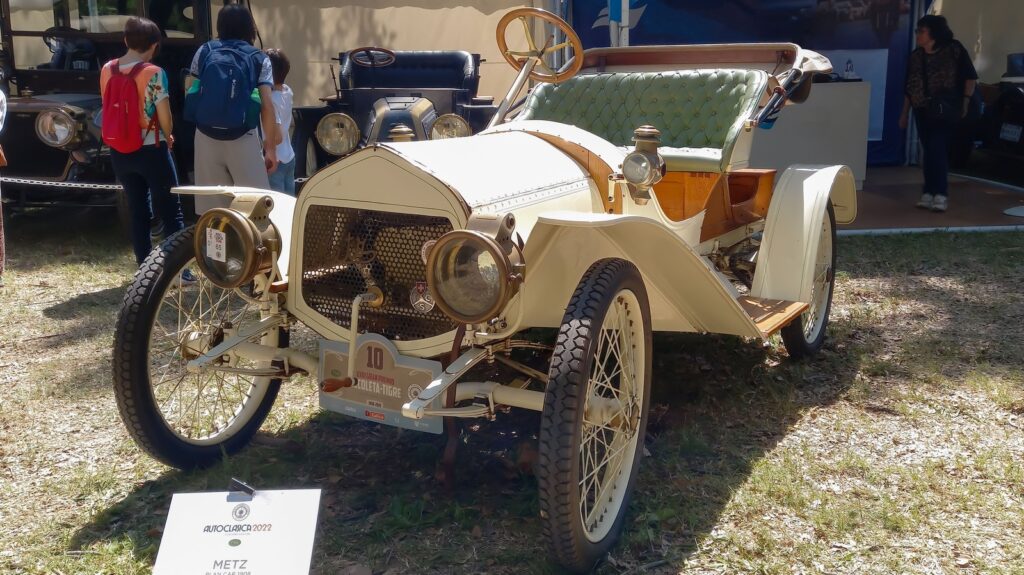 This 1909 Car Helped Customers Save Money With One Slight Catch