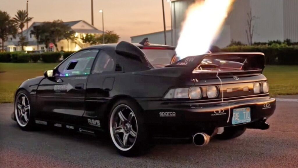 This Flame-Throwing Toyota MR2 Is Supercharged With a Chinook Helicopter Turbine