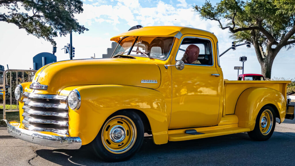 Why This Vintage Fix For Sun Glare Still Divides Classic Car Fans Why This Vintage Fix For Sun Glare Still Divides Classic Car Fans