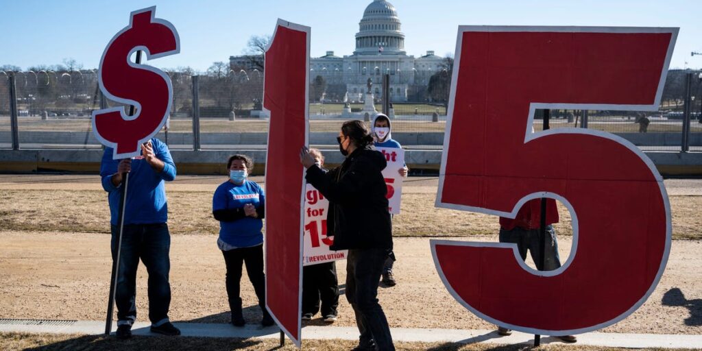 19 States Just Raised the Minimum Wage. Find Your State's Current Rate.