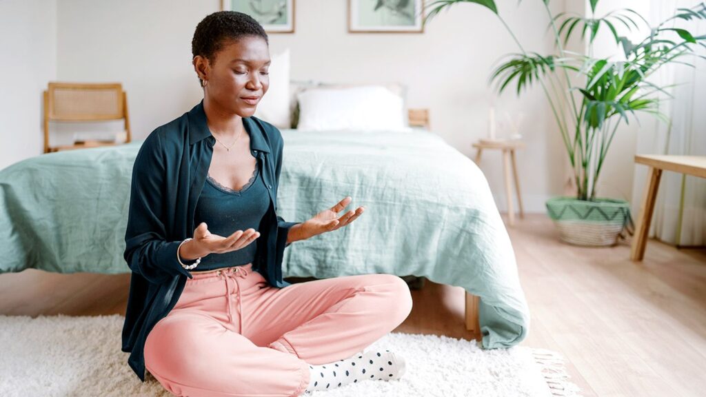 7 Natural Ways to Manage Ulcerative Colitis-Related Stress