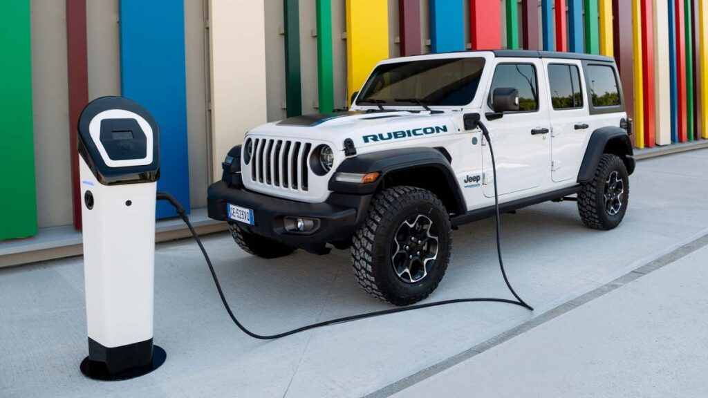 All Jeep and Chrysler Plug-In Hybrid Models Are Officially Dead: Exclusive