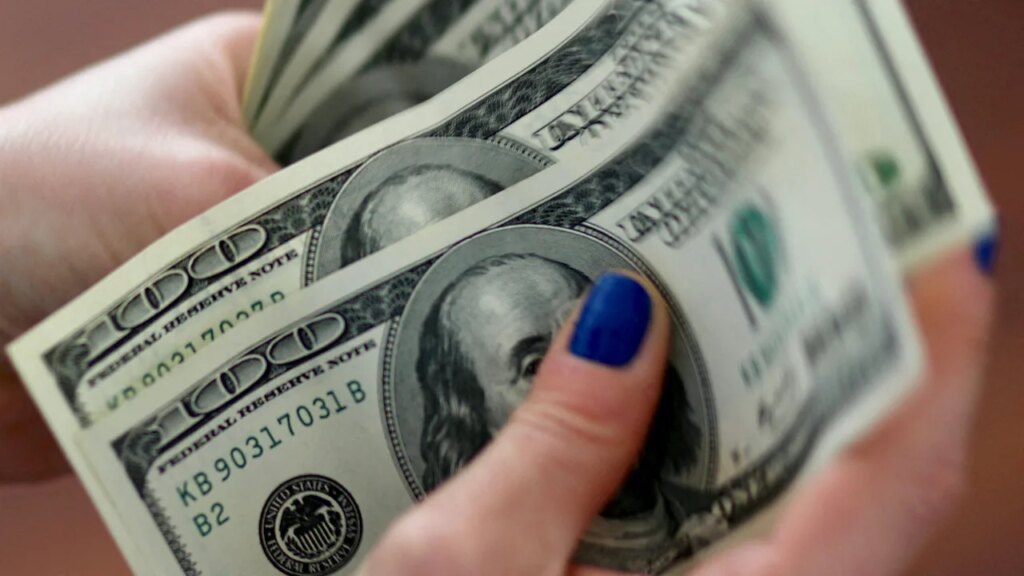 As the dollar closes out a dismal year, here’s what to expect in 2026