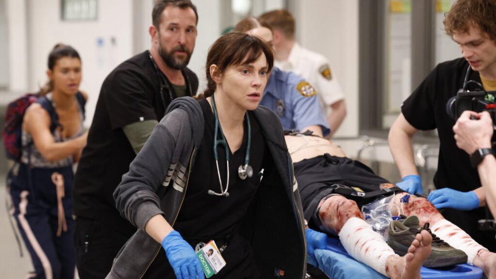 Doctors says ‘The Pitt’ reflects the gritty realities of medicine today : NPR