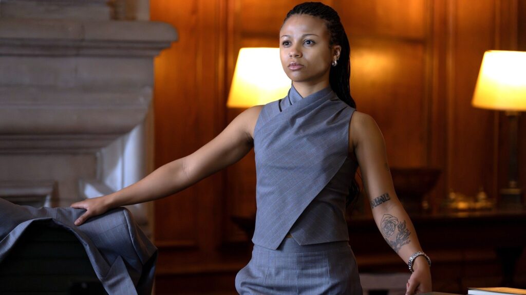 Myha'la as Harper in "Industry" 401.