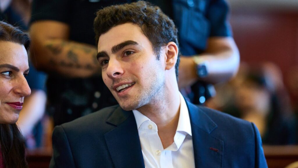 Luigi Mangione death penalty ruling : NPR