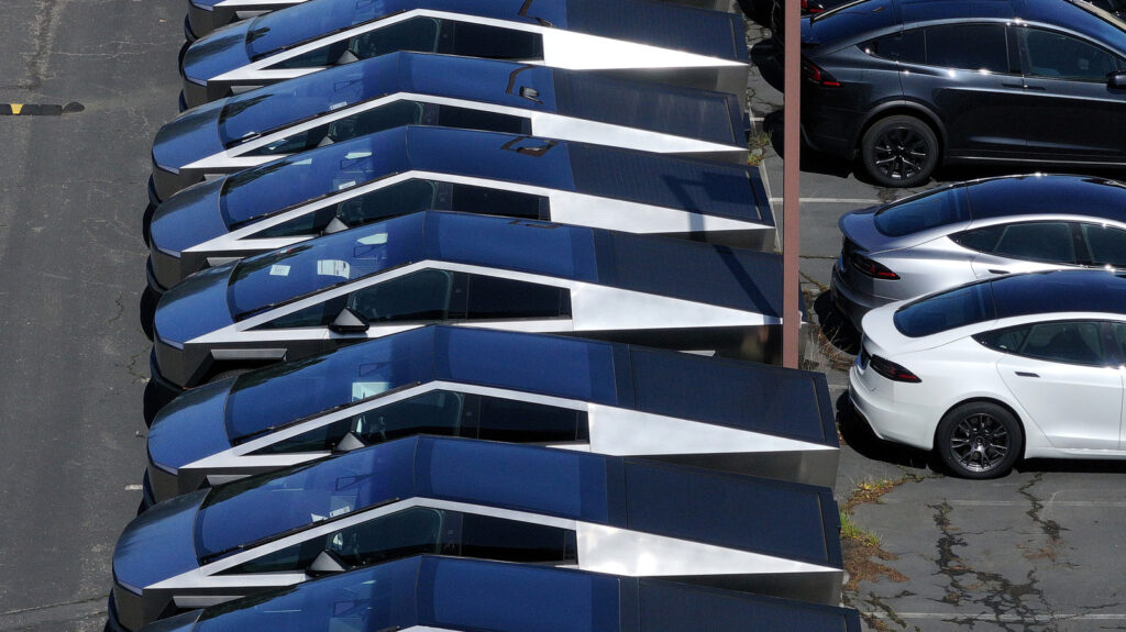 Republicans Are Now Even Less Likely To Buy An EV Since They Still Don't See Climate Change As An Issue