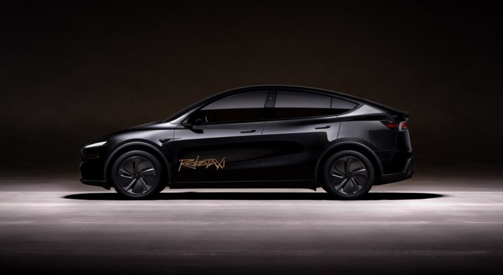 The Tesla Robotaxis Roaming Austin 'Without Safety Monitors' Are Accompanied by Cars Full of Safety Monitors