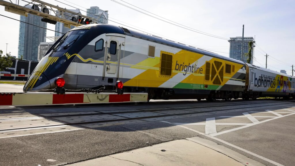 Watch Florida’s ‘Death Train’ Take Out a Delivery Robot