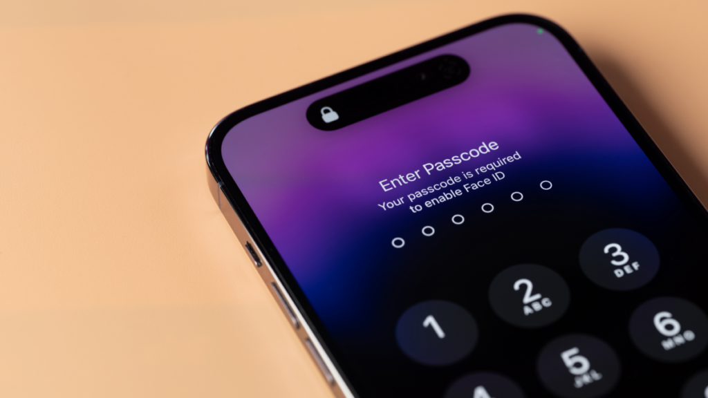 Apple's 'Lockdown Mode' Could Stop the Government From Breaking Into Your iPhone