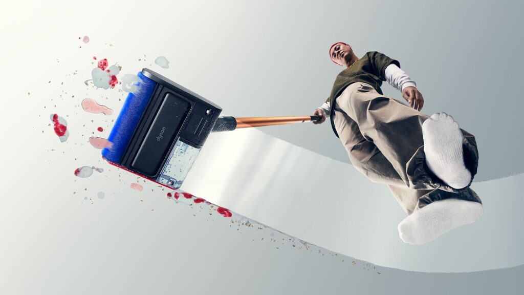 Dyson PencilWash in use