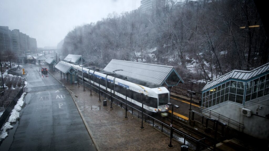 Northeast readies for a major winter storm, with blizzard warnings in effect : NPR