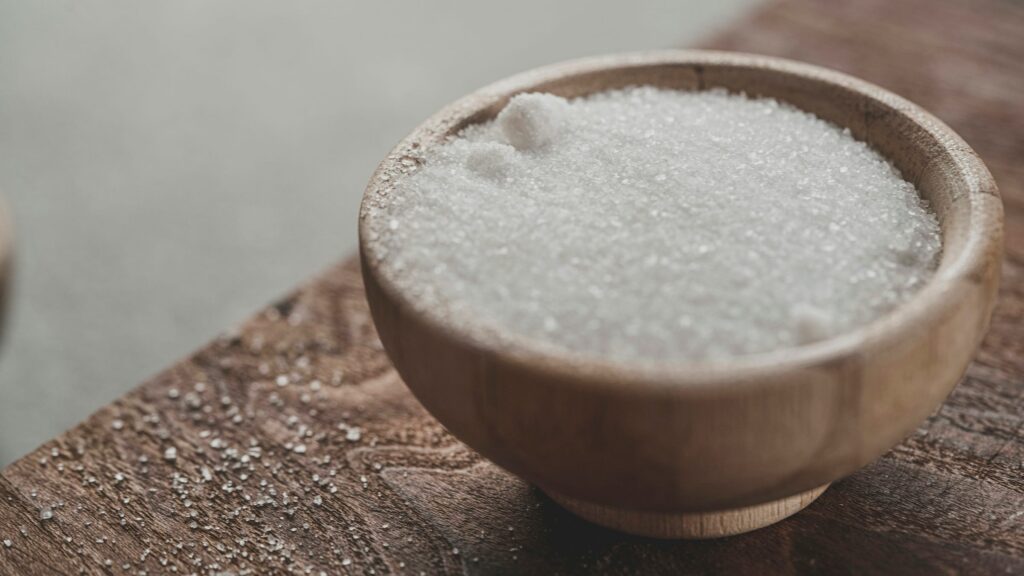 Scaling ML Inference on Databricks: Liquid or Partitioned? Salted or Not?
