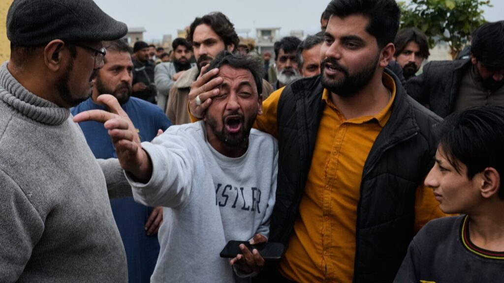 Suicide bombing at a Shiite mosque on Islamabad's outskirts kills at least 31 : NPR