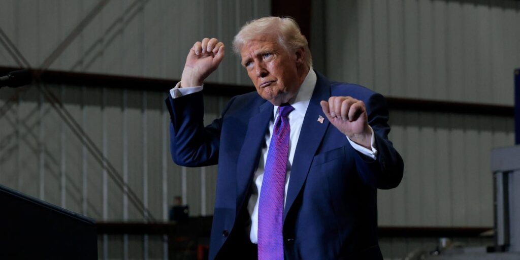 Trump's Declassified UFO Files Could Mean Payouts for Alien Betters