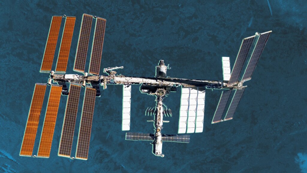 A New Proposal Aims to Keep the International Space Station Flying for Longer, Despite the Risks