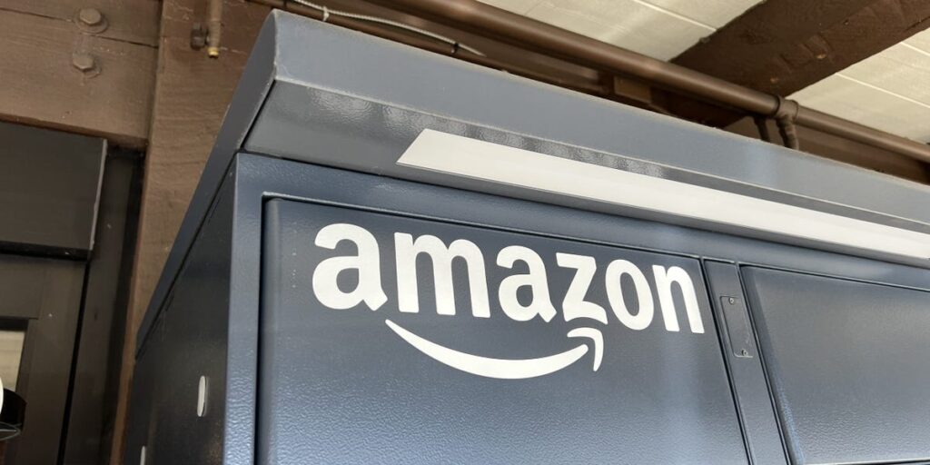 Amazon Down for Tens of Thousands of Users in Apparent Outage