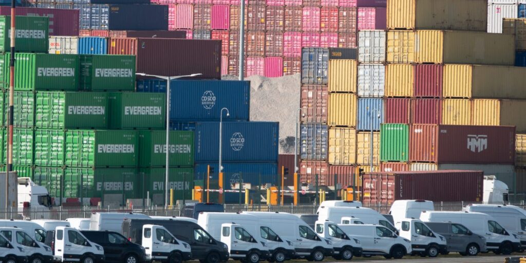 Judge Clears Path for Trump Tariff Refunds After SCOTUS Ruling