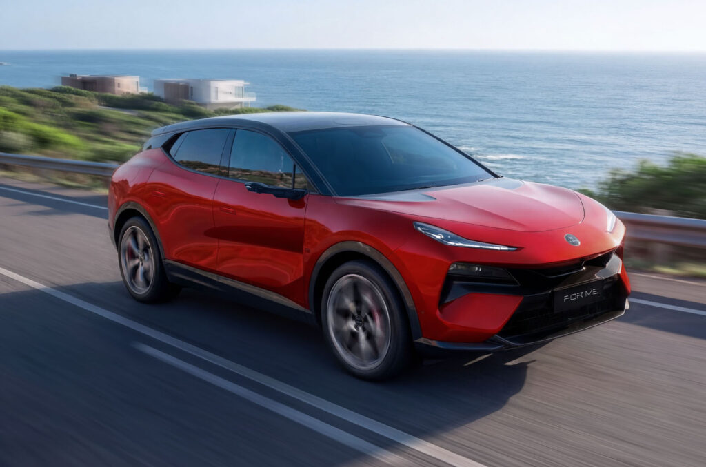 Plug-in hybrid Lotus Eletre will arrive in June with 939bhp