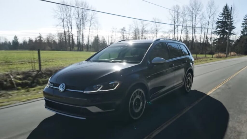 Swapping a 537-HP VR6 Turbo Into a VW Golf Alltrack Is the Right Choice