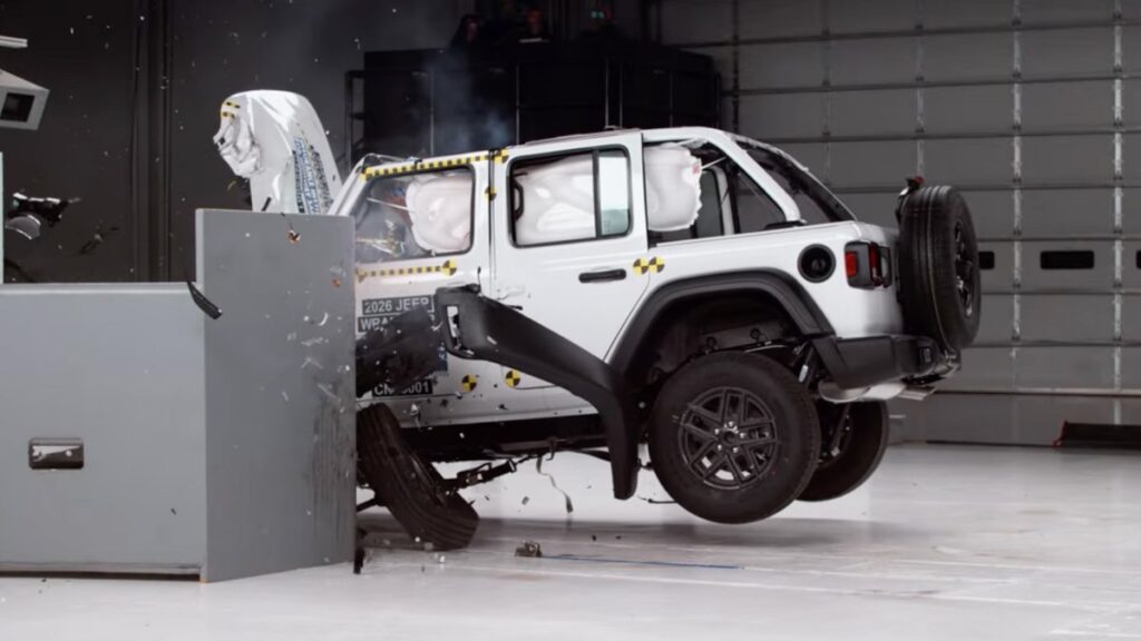 The Jeep Wrangler Doesn't Flip Over in IIHS Crash Tests Anymore