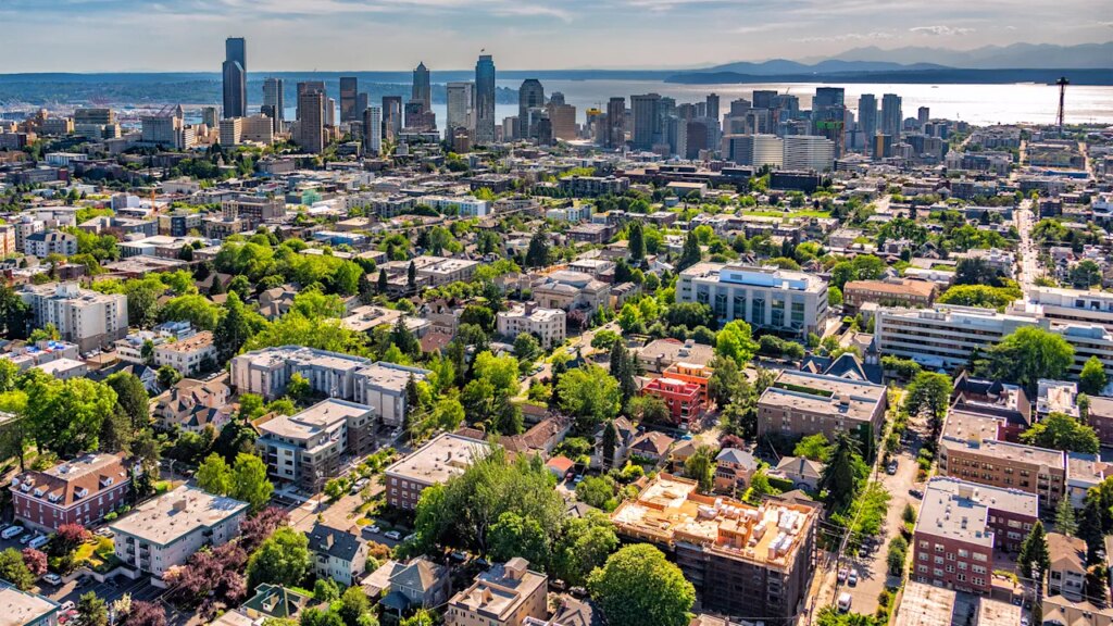 The building code rule that lets Seattle turn forgotten lots into housing