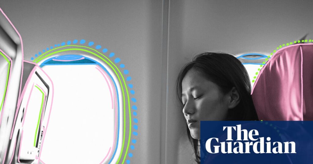 The kindness of strangers: On the plane I was overwhelmed with grief, then a passenger let me rest my head on his shoulder | Australian lifestyle The kindness of strangers: On the plane I was overwhelmed with grief, then a passenger let me rest my head on his shoulder | Australian lifestyle